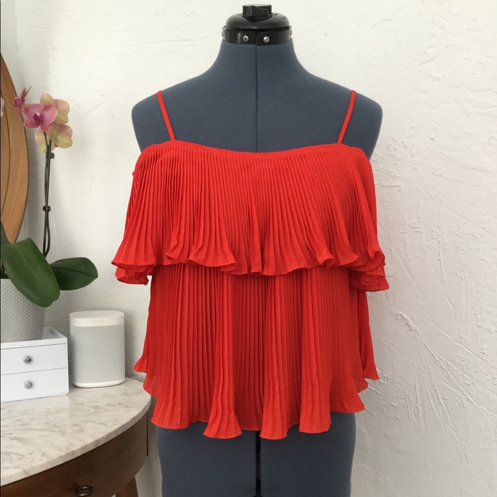 Size Small Red Top